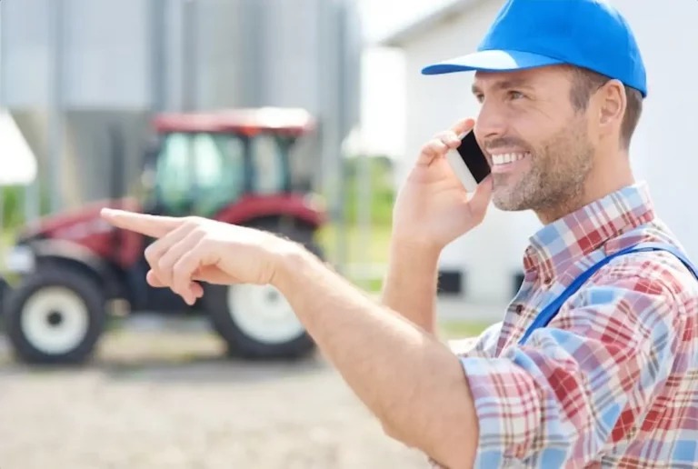 Assurer un tracteur sans être agriculteur : guide complet et solutions