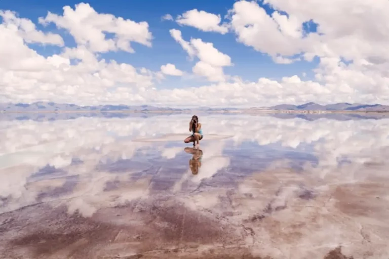 Désert de sel Bolivie : Explorez le Salar d&rsquo;Uyuni, merveille infinie des Andes