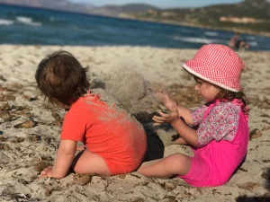 Barbara Pompili plage enfants biodiversité