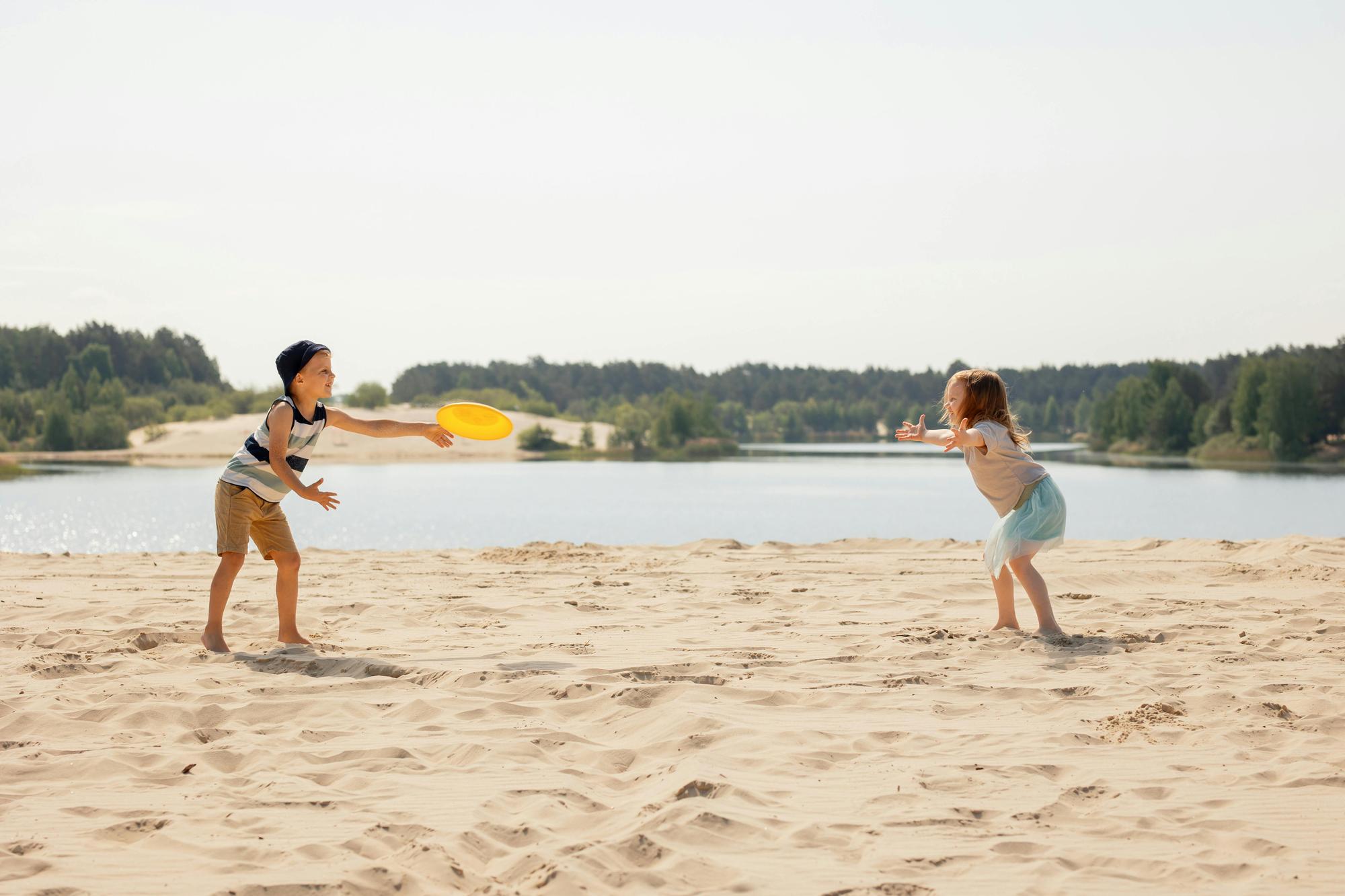 À La Brée-les-Bains sur Oléron : enfants et ministre unis pour l'estran