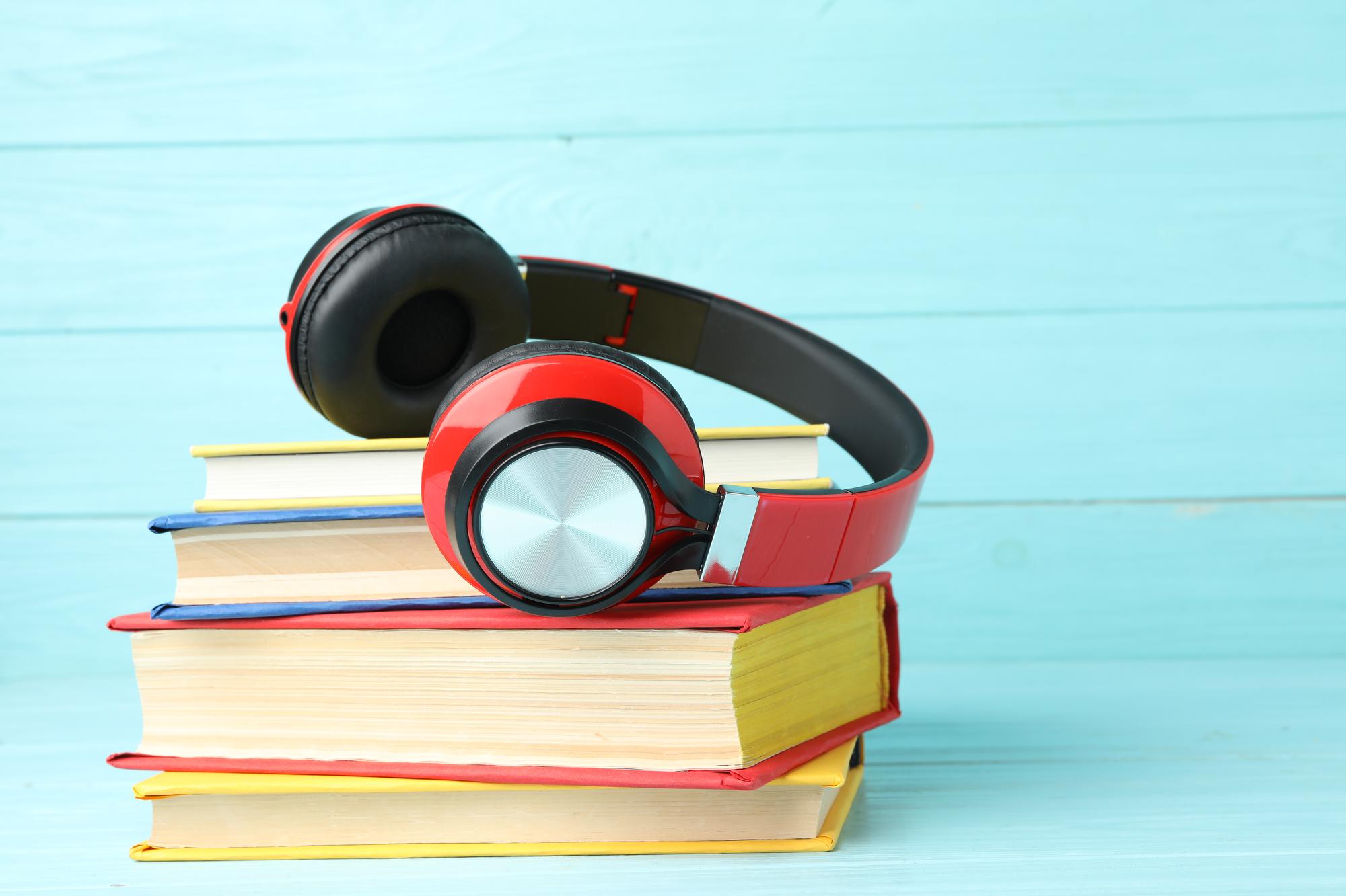 De la scène à l'écriture : livres sur le sport et la chanson