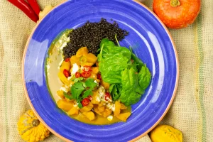 assiette végétale colorée