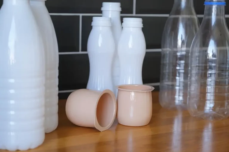 Recycler un pot de yaourt sans se tromper