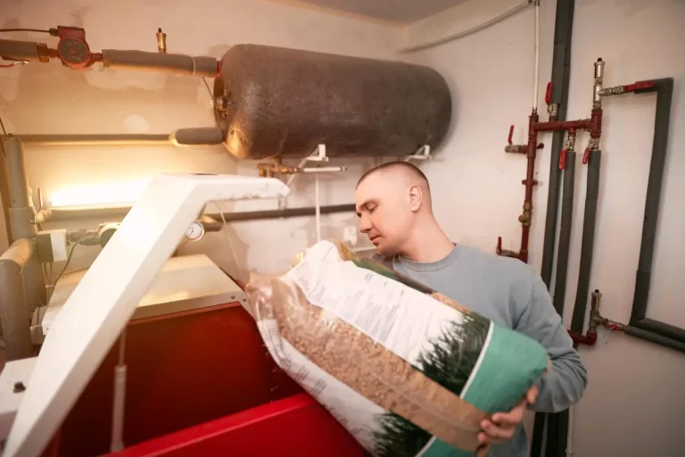 Choisir un installateur chaudière à granulés fiable